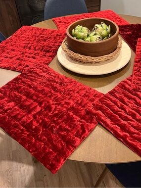Pier 1 Red Velvet placemat set of 6